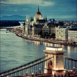 Meet your Posher, Mirna